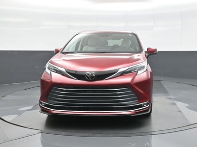 2026 Toyota Sienna Limited 7 Passenger