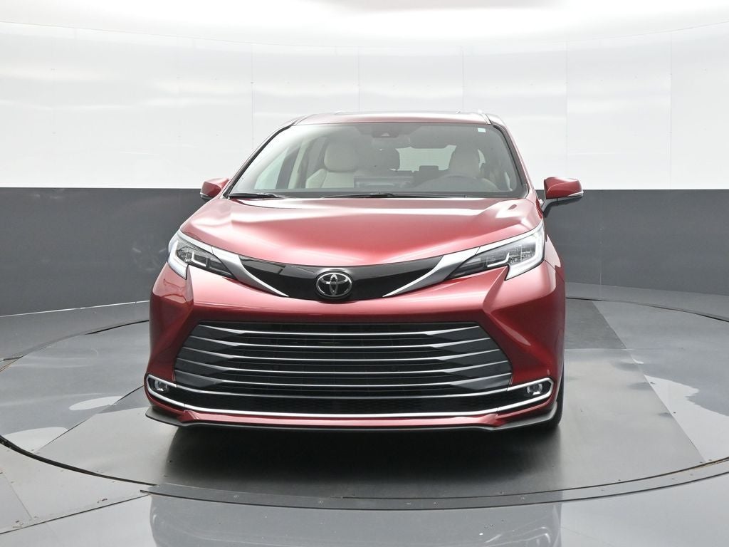 2026 Toyota Sienna Limited 7 Passenger