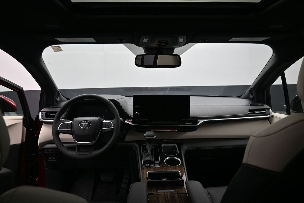 2026 Toyota Sienna Limited 7 Passenger