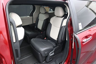 2026 Toyota Sienna Limited 7 Passenger