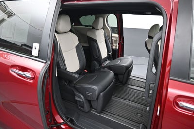 2026 Toyota Sienna Limited 7 Passenger