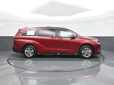 2026 Toyota Sienna Limited 7 Passenger