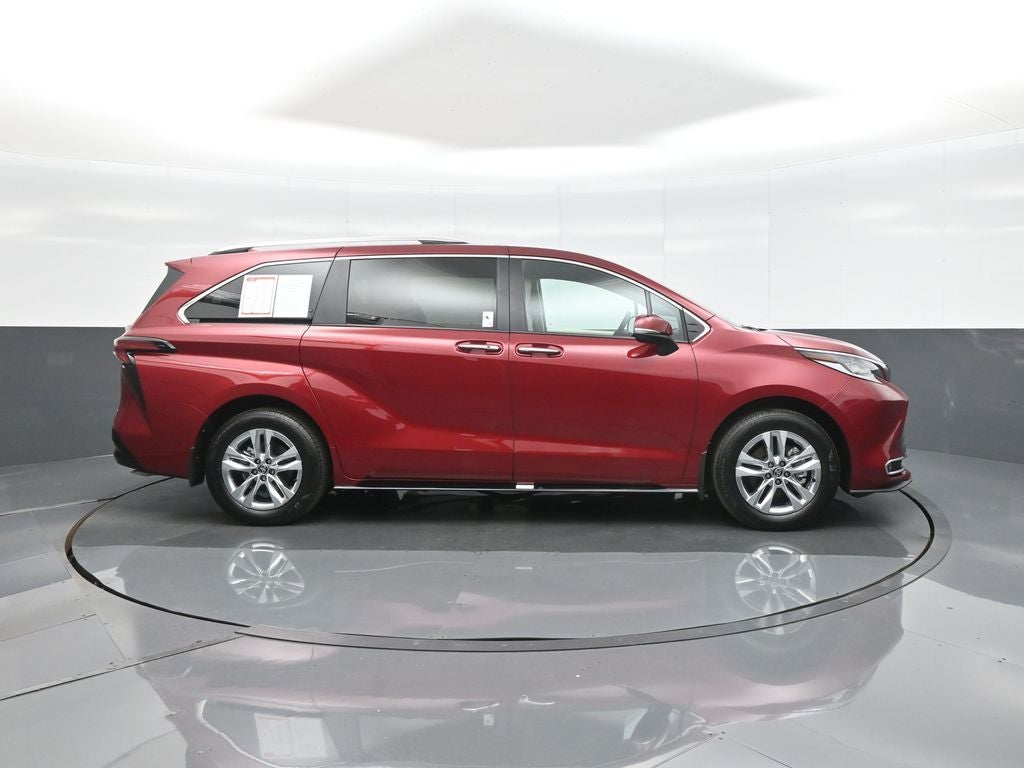 2026 Toyota Sienna Limited 7 Passenger