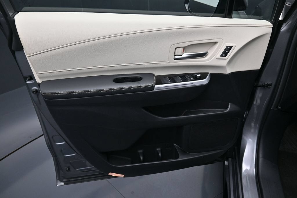 2026 Toyota Sienna Limited 7 Passenger