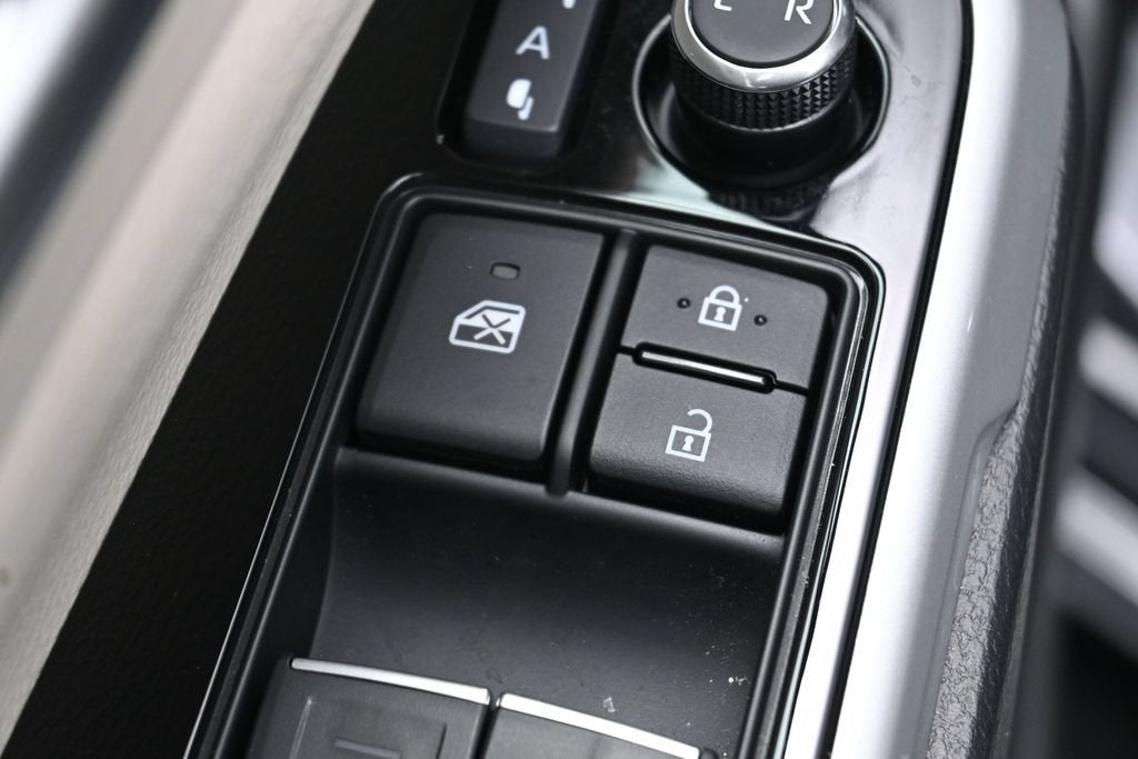 2026 Toyota Sienna Limited 7 Passenger