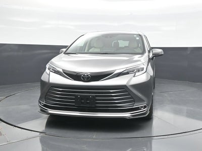 2026 Toyota Sienna Limited 7 Passenger