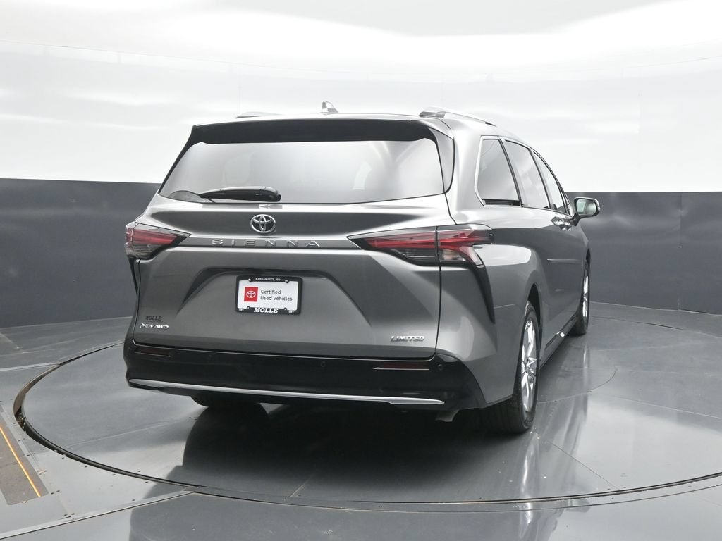 2026 Toyota Sienna Limited 7 Passenger