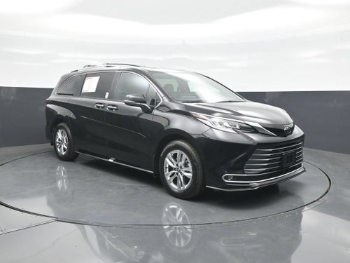 2026 Toyota Sienna Limited 7 Passenger