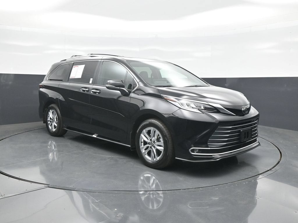 2026 Toyota Sienna Limited 7 Passenger