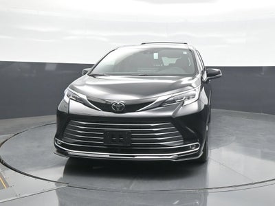 2026 Toyota Sienna Limited 7 Passenger