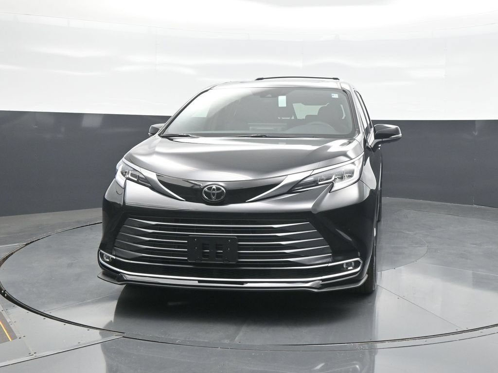 2026 Toyota Sienna Limited 7 Passenger