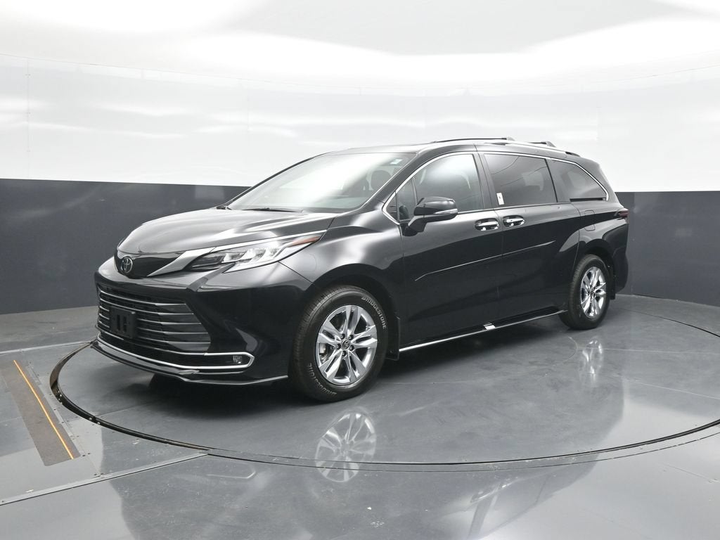 2026 Toyota Sienna Limited 7 Passenger