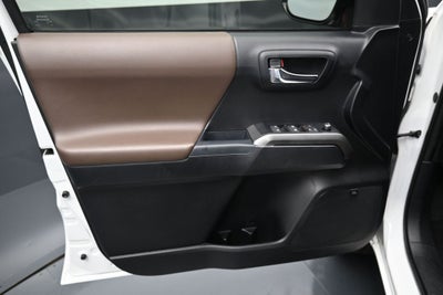 2017 Toyota Tacoma Limited