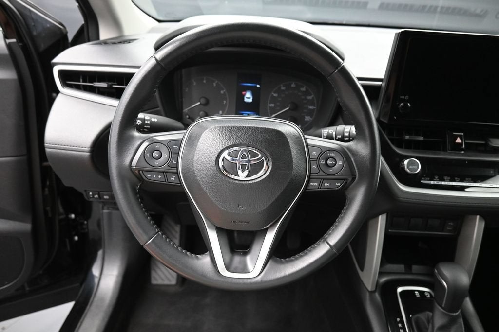 2025 Toyota Corolla Cross LE