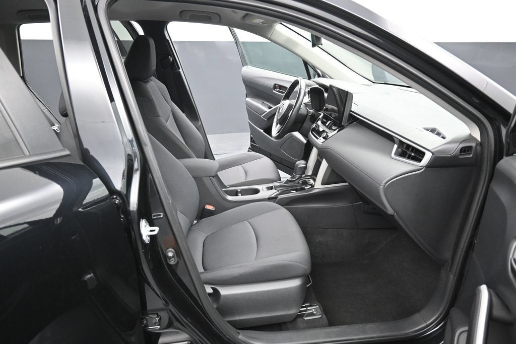 2025 Toyota Corolla Cross LE