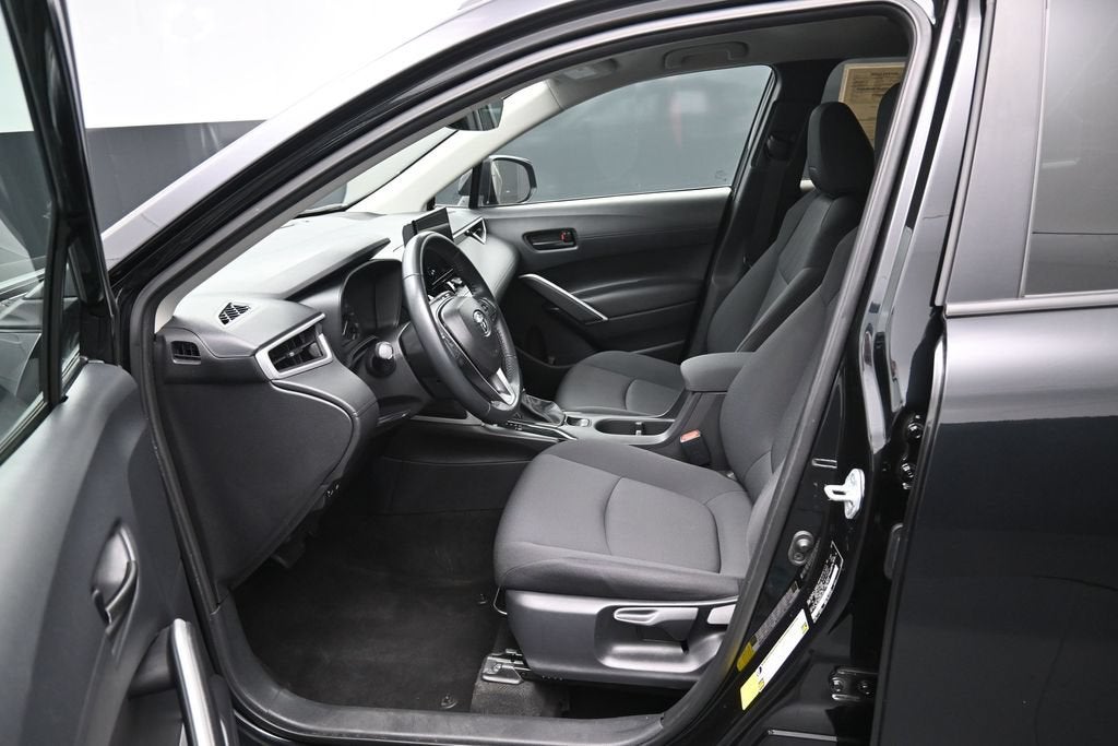 2025 Toyota Corolla Cross LE