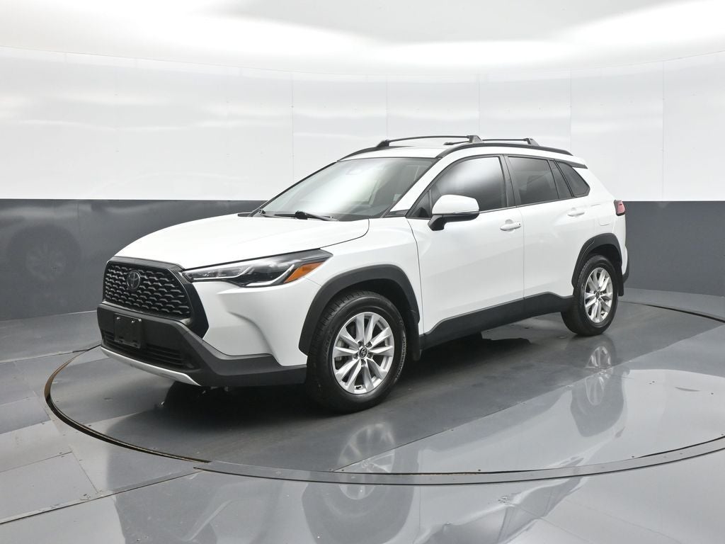 2024 Toyota Corolla Cross LE
