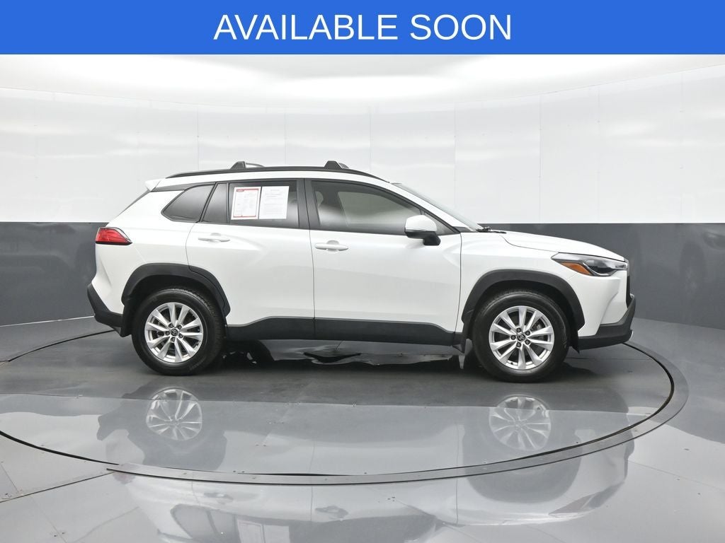 2024 Toyota Corolla Cross LE