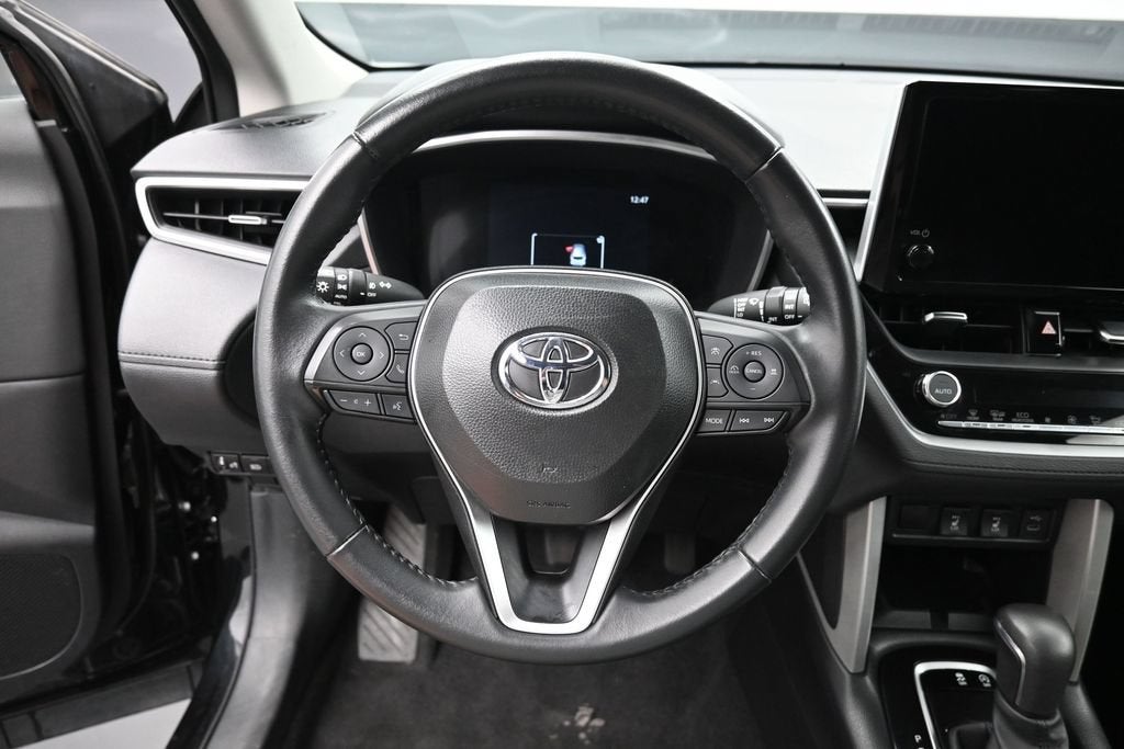 2025 Toyota Corolla Cross XLE