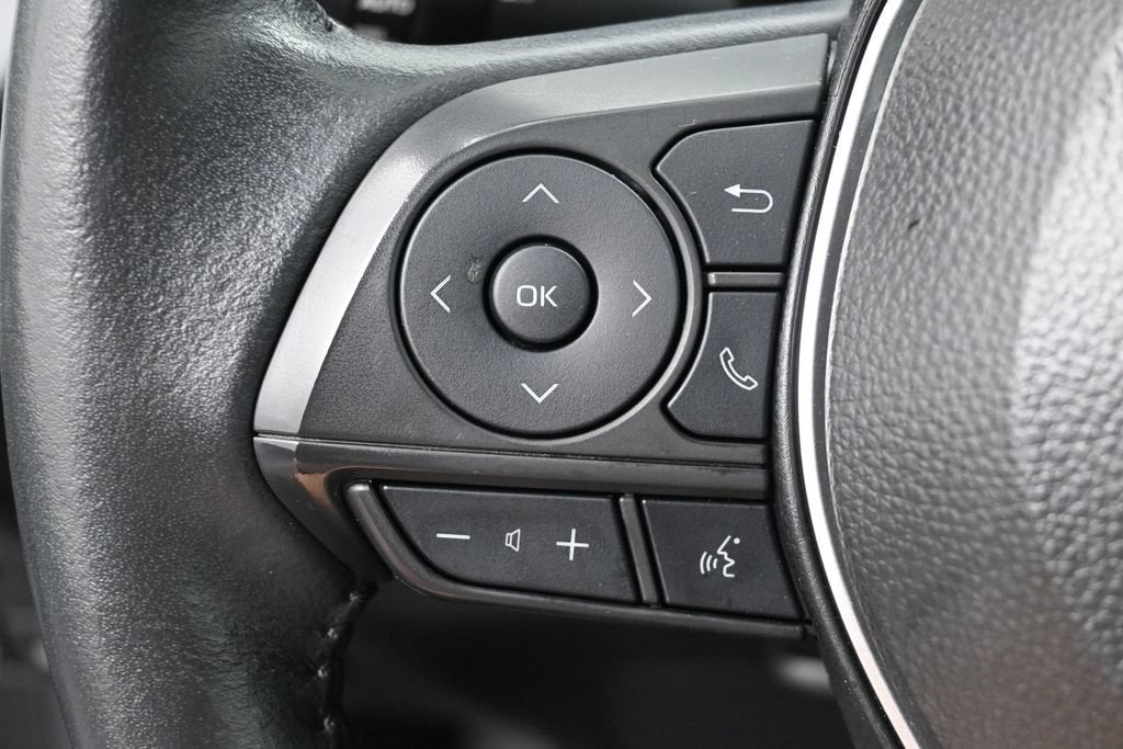 2025 Toyota Corolla Cross XLE