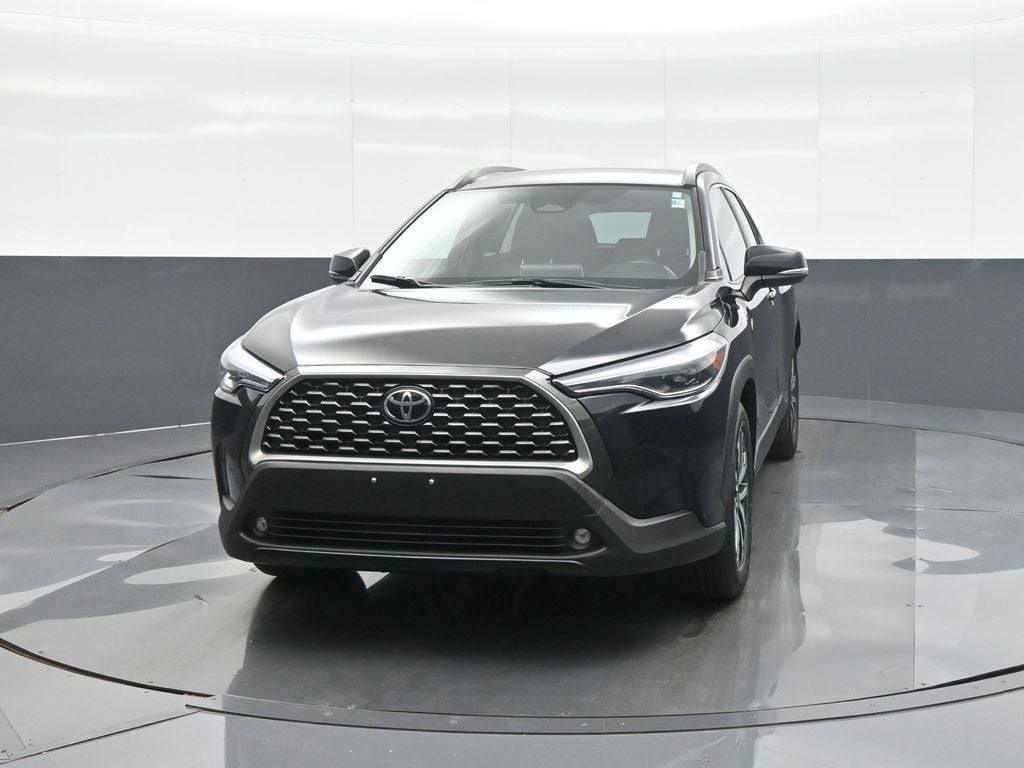 2025 Toyota Corolla Cross XLE