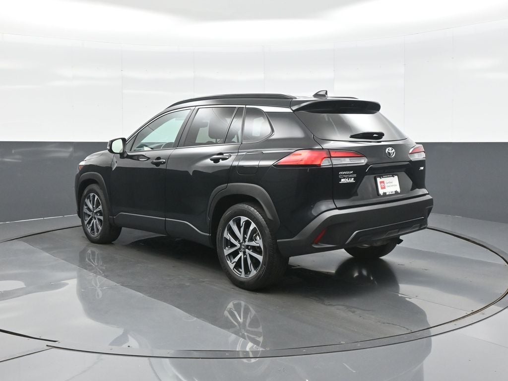 2025 Toyota Corolla Cross XLE