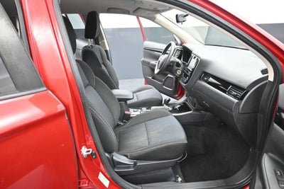 2019 Mitsubishi Outlander ES