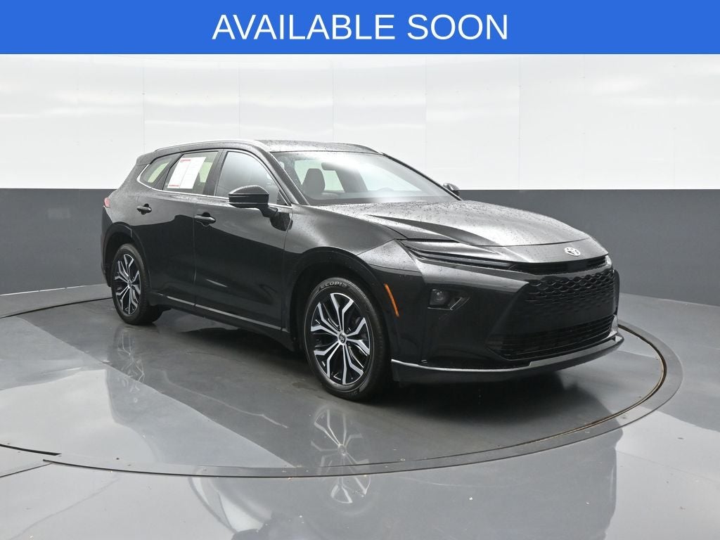 2025 Toyota Crown Signia XLE