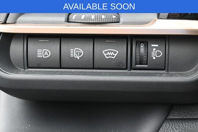 2025 Toyota Crown Signia XLE