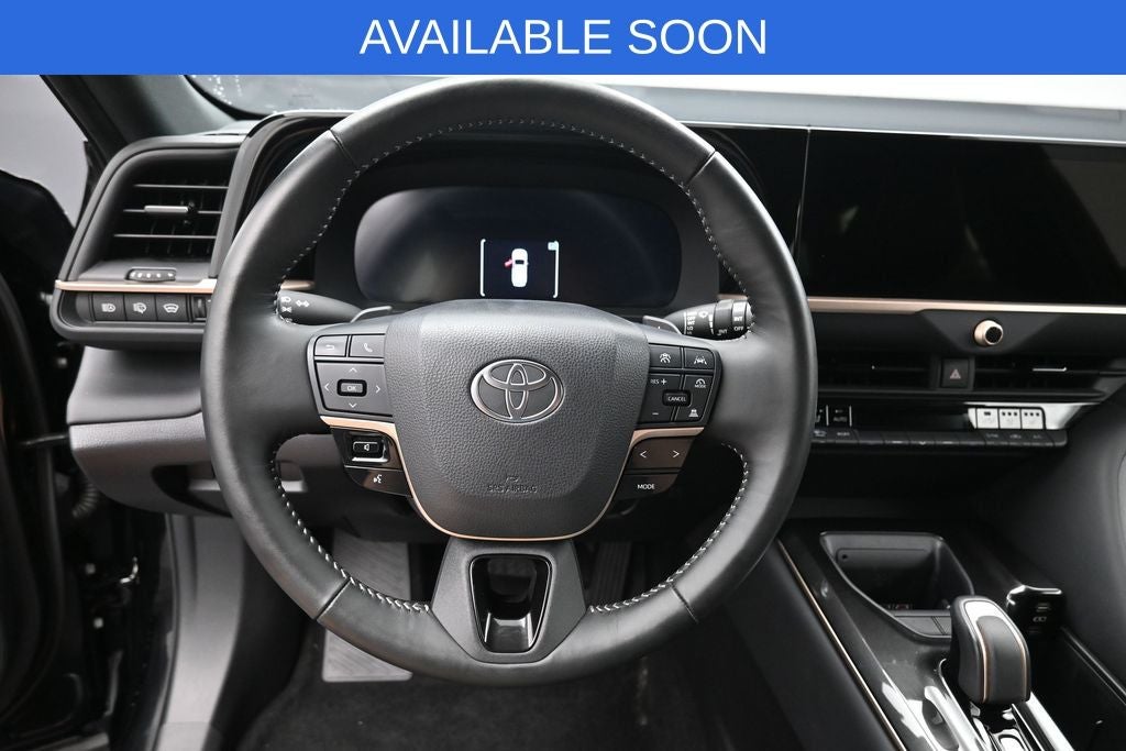 2025 Toyota Crown Signia XLE