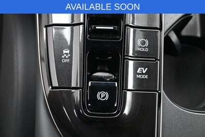 2025 Toyota Crown Signia XLE