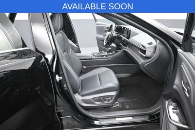 2025 Toyota Crown Signia XLE