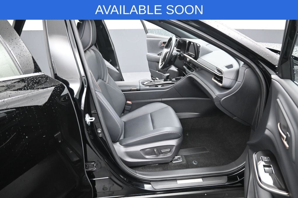 2025 Toyota Crown Signia XLE