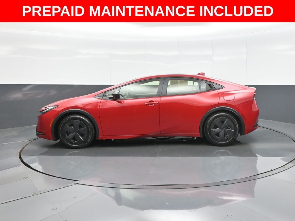 2025 Toyota Prius LE