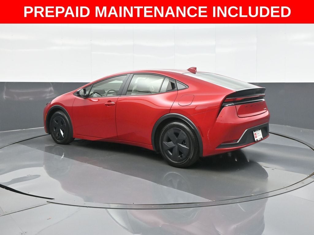 2025 Toyota Prius LE