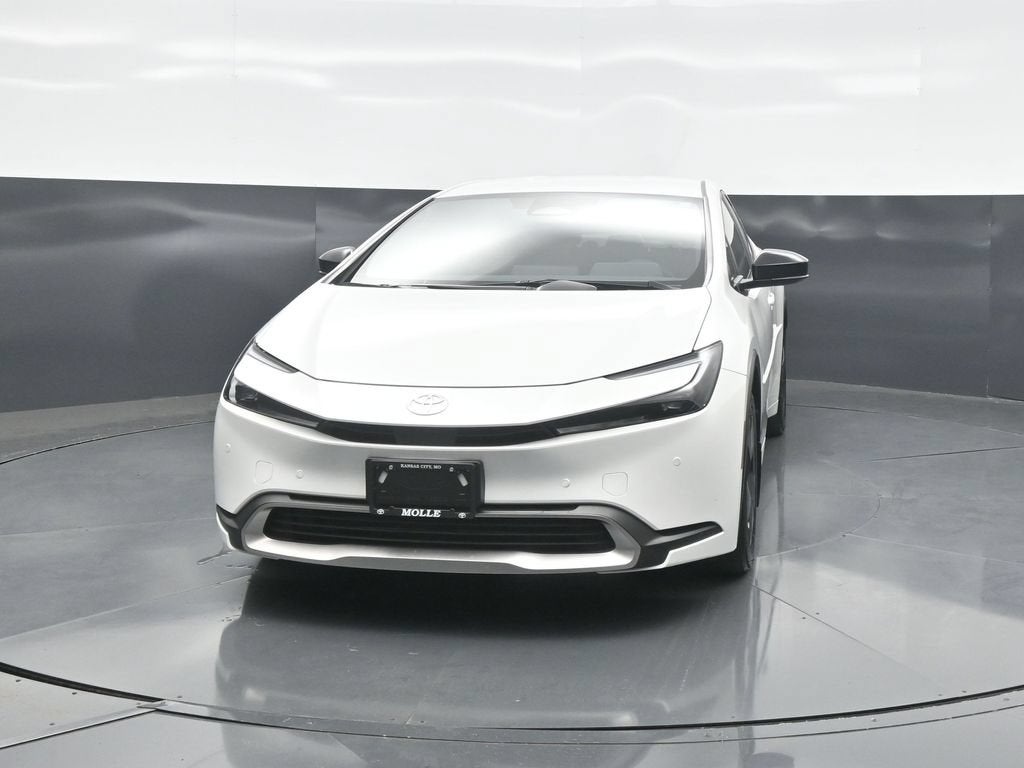 2026 Toyota Prius Plug-In Hybrid SE