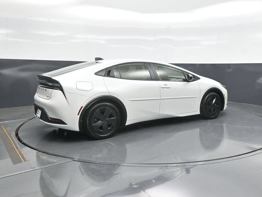 2026 Toyota Prius Plug-In Hybrid SE