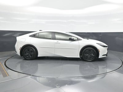 2026 Toyota Prius Plug-In Hybrid SE