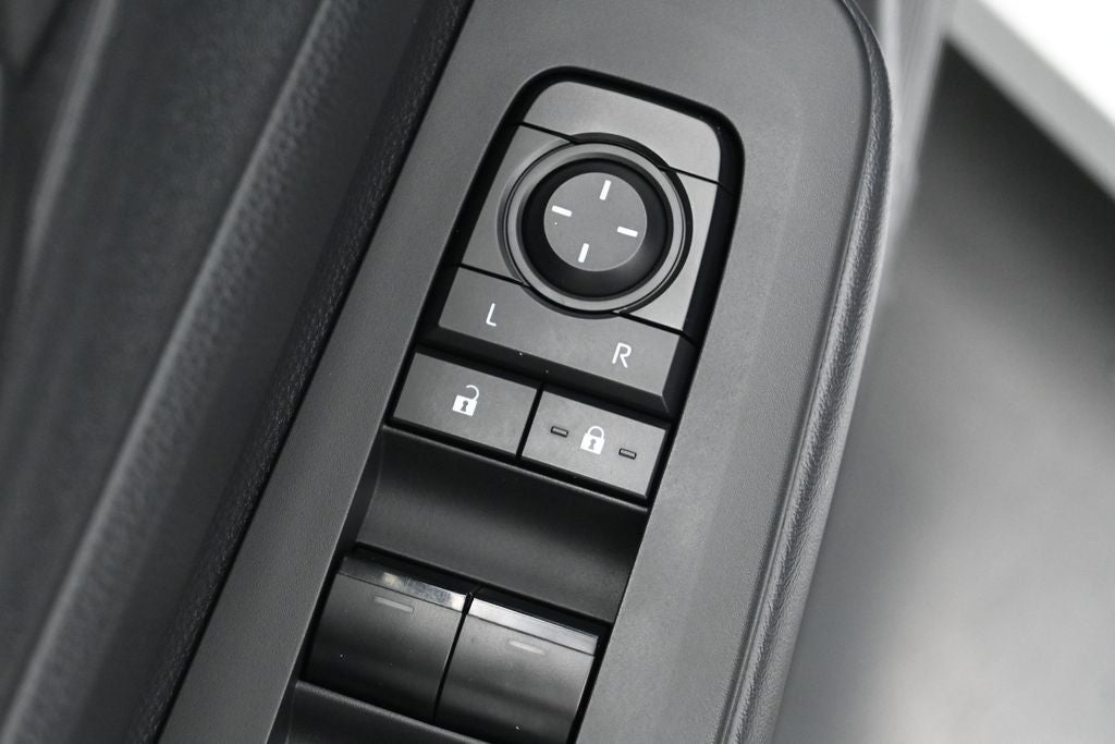 2024 Toyota Prius Prime SE