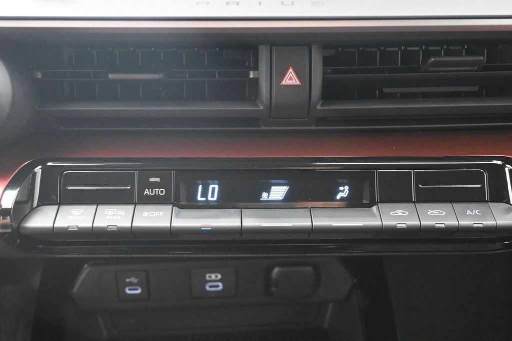 2024 Toyota Prius Prime SE