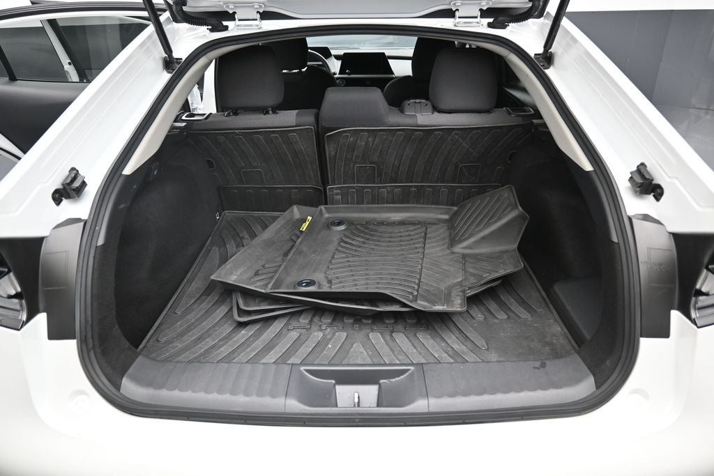 2024 Toyota Prius Prime SE