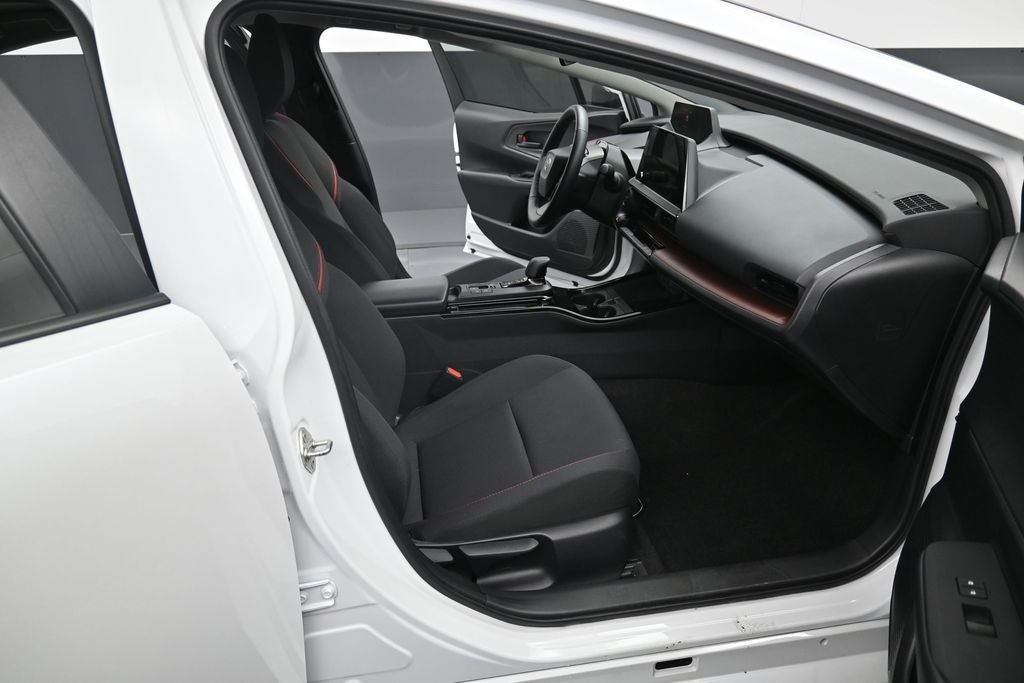 2024 Toyota Prius Prime SE
