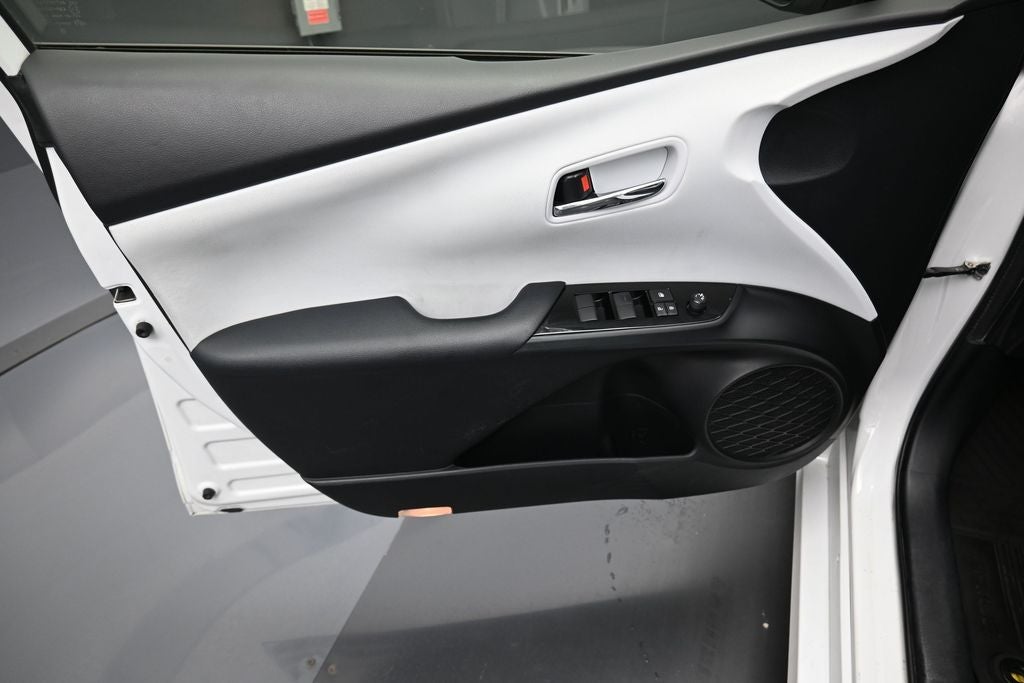 2022 Toyota Prius XLE AWD-e