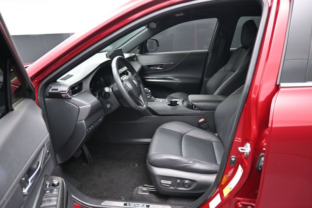 2024 Toyota Venza Nightshade