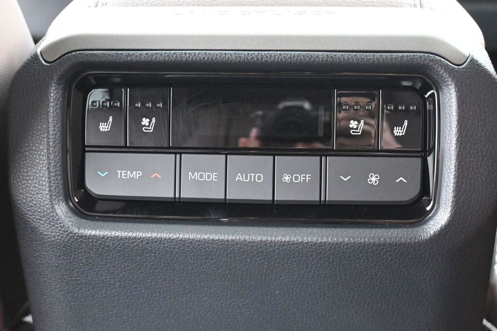 2027 Toyota Land Cruiser Base