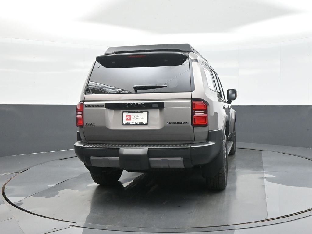 2027 Toyota Land Cruiser Base