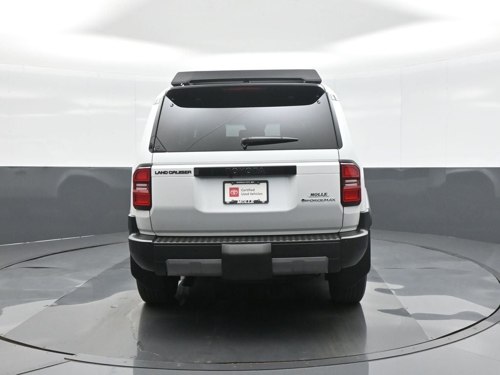 2026 Toyota Land Cruiser Base
