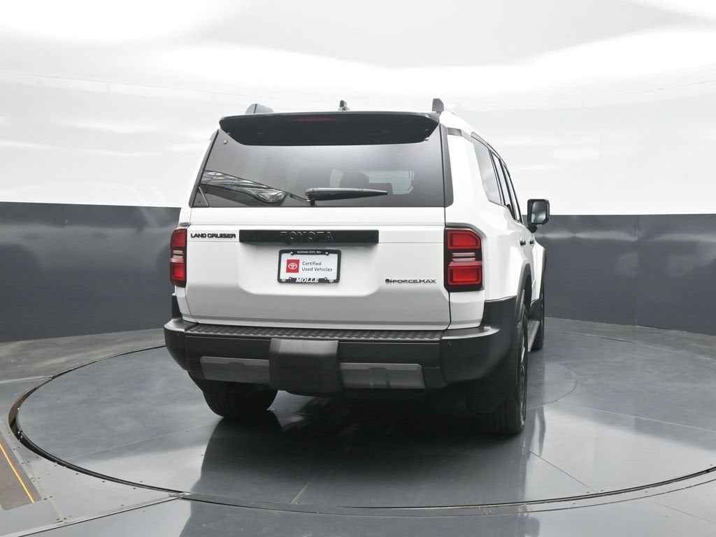 2027 Toyota Land Cruiser Base
