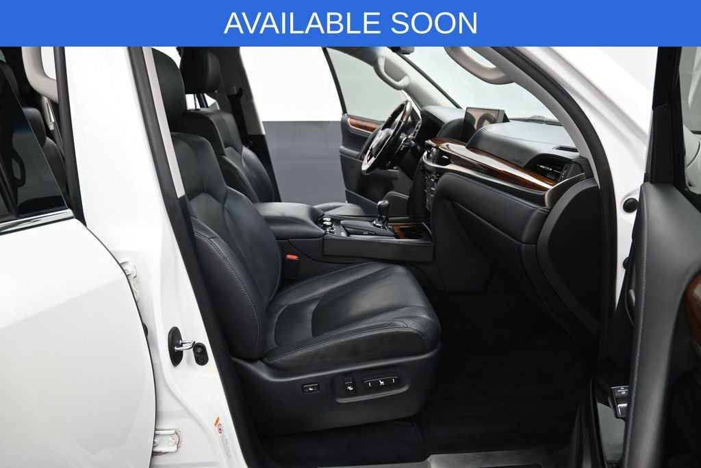2016 Lexus LX 570