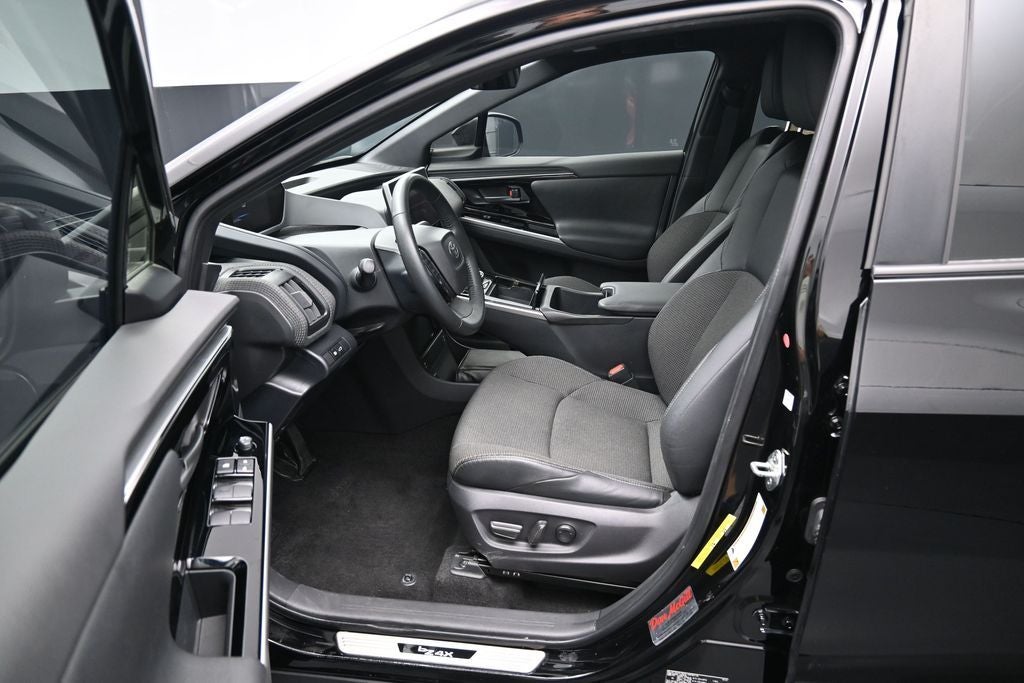 2024 Toyota bZ4X XLE
